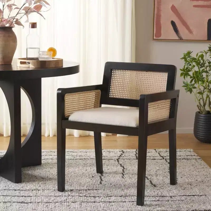 Krzesło do jadalni z podłokietnikami