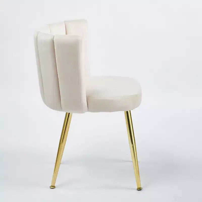 Poltrona decorativa moderna, con gambe in tubolare di ferro color oro, rivestimento in velluto e schienale confortevole, set di 2